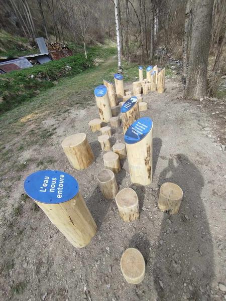 Le sentier de l'eau à Avrieux
