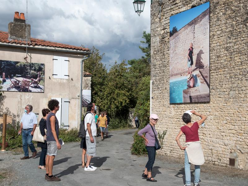 Des photos sur les murs