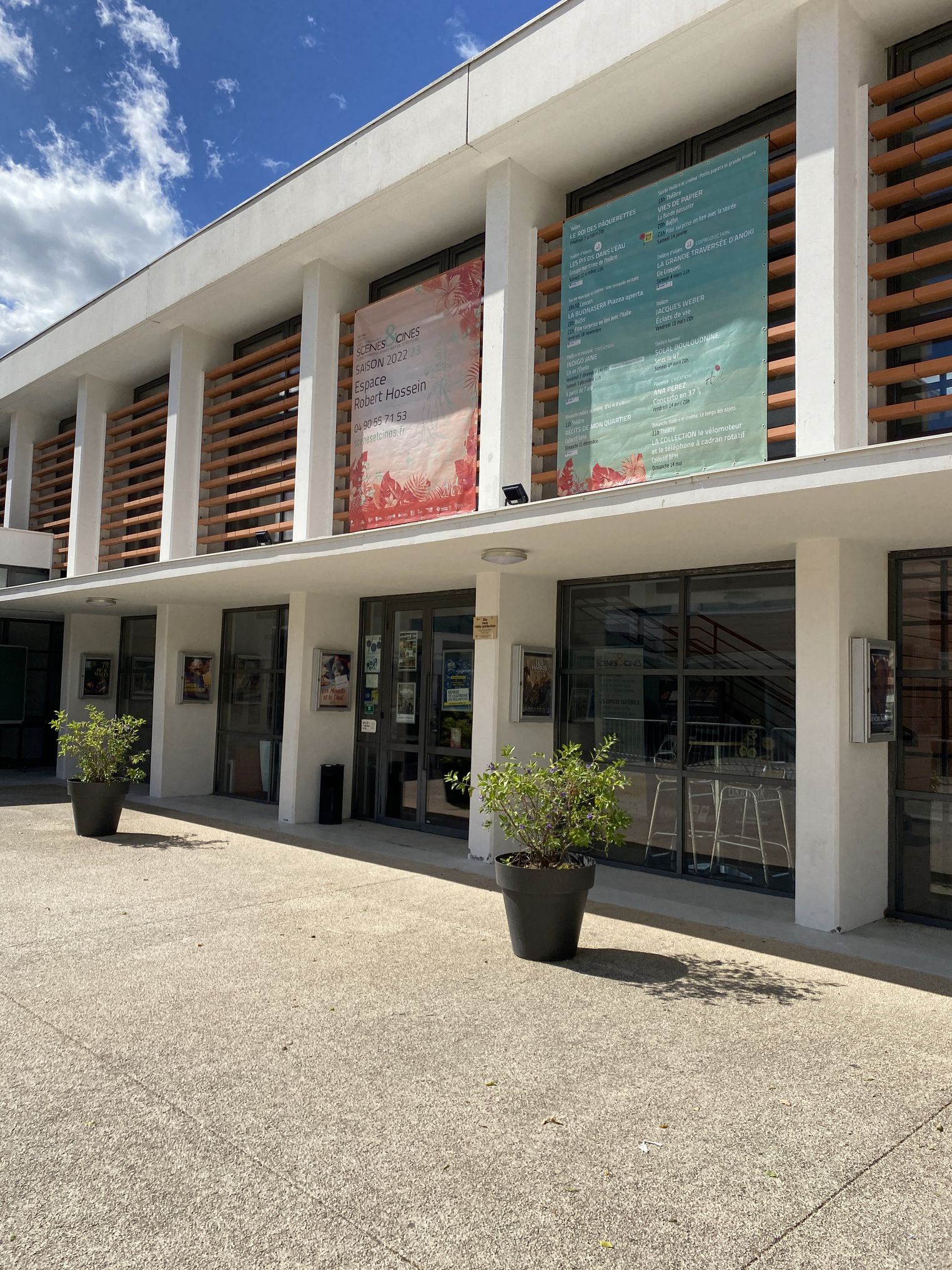 Espace Robert Hossein, Grans - photo 2