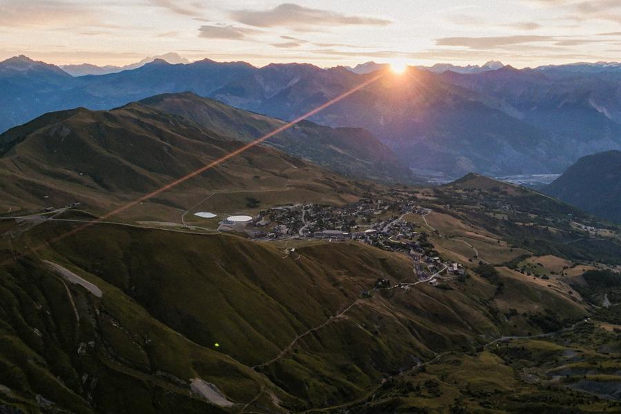Bureau Montagne : Etoiles & Toiles_La Toussuire