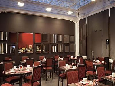 Escale Océania Marseille Vieux Port - photo 2