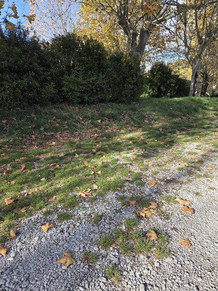 Parking_Saint-Jean-le-Centenier