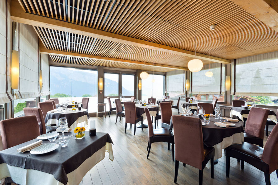 Salle de Restaurant Gastronomique La Croix de Savoie