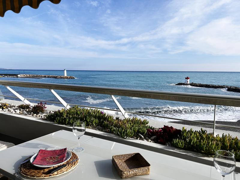 Appart 5 pers à Port Marina vue mer imprenable