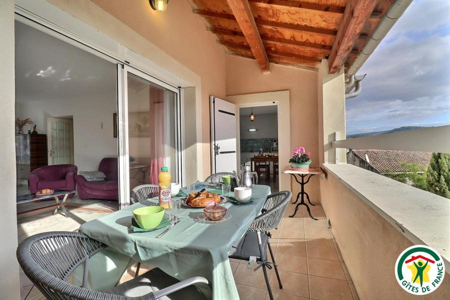 La petite terrasse du gîte