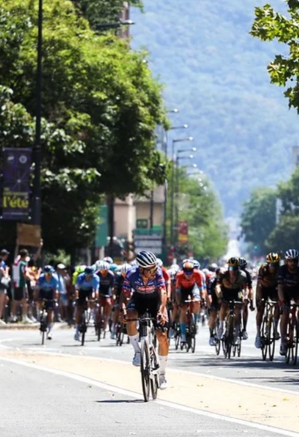 Tour de France : cortège en vélo pour Vif