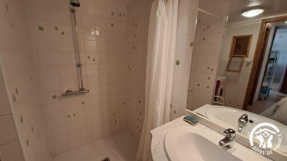 G224 - Guyor - Le Bez - Salle de bain