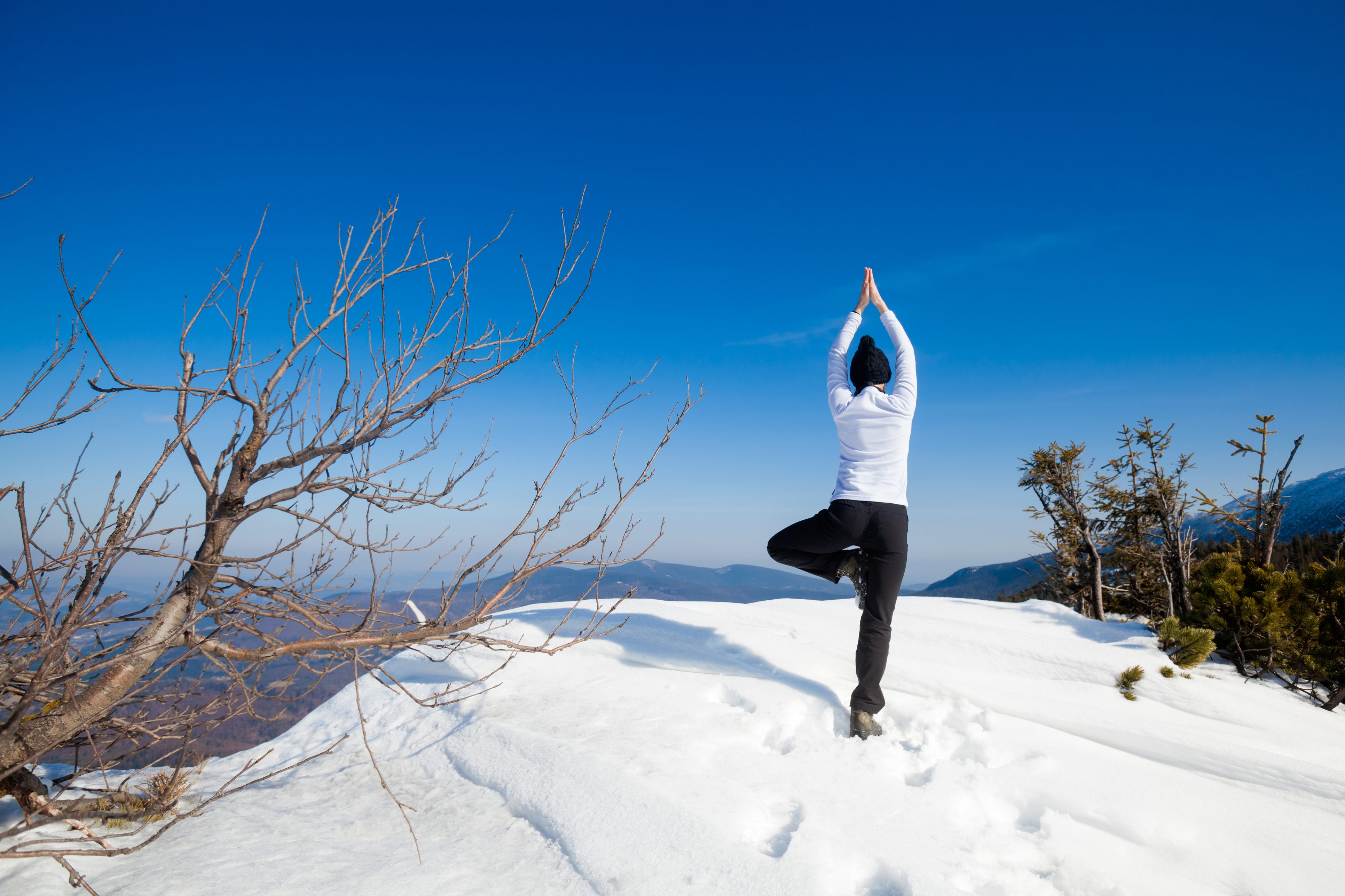 Snowga, un mélange de yoga et de raquettes