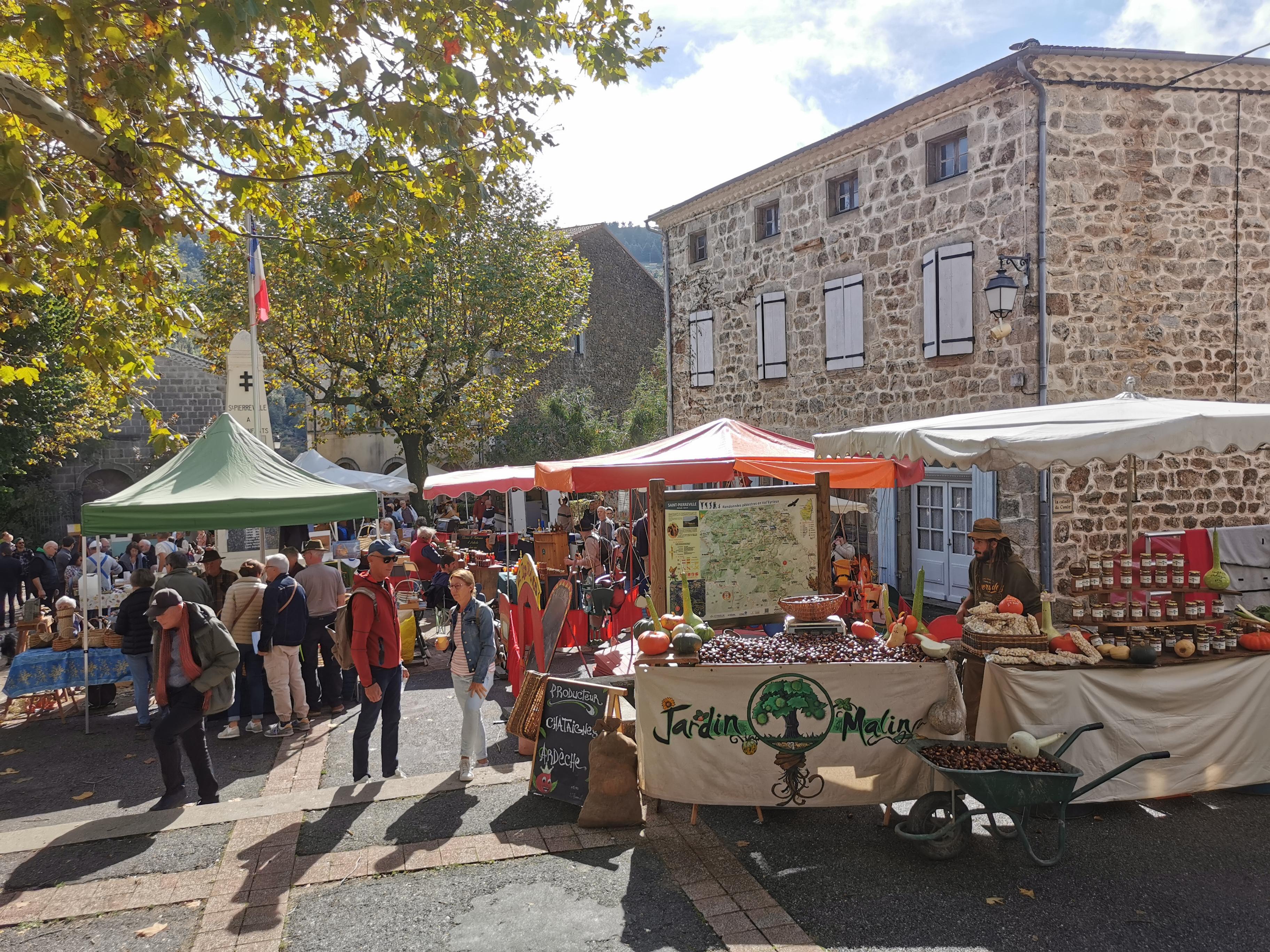 Les Castagnades de Saint-Pierreville