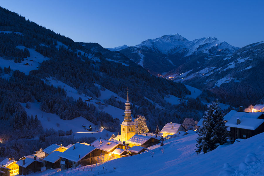 village-hauteluce-hiver-huit