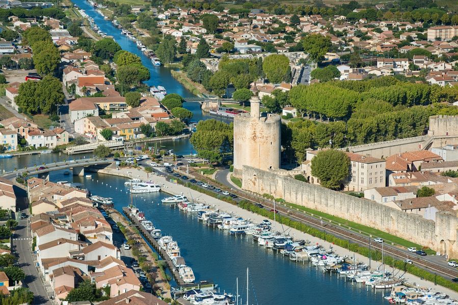 Tours et remparts d'Aigues Mortes