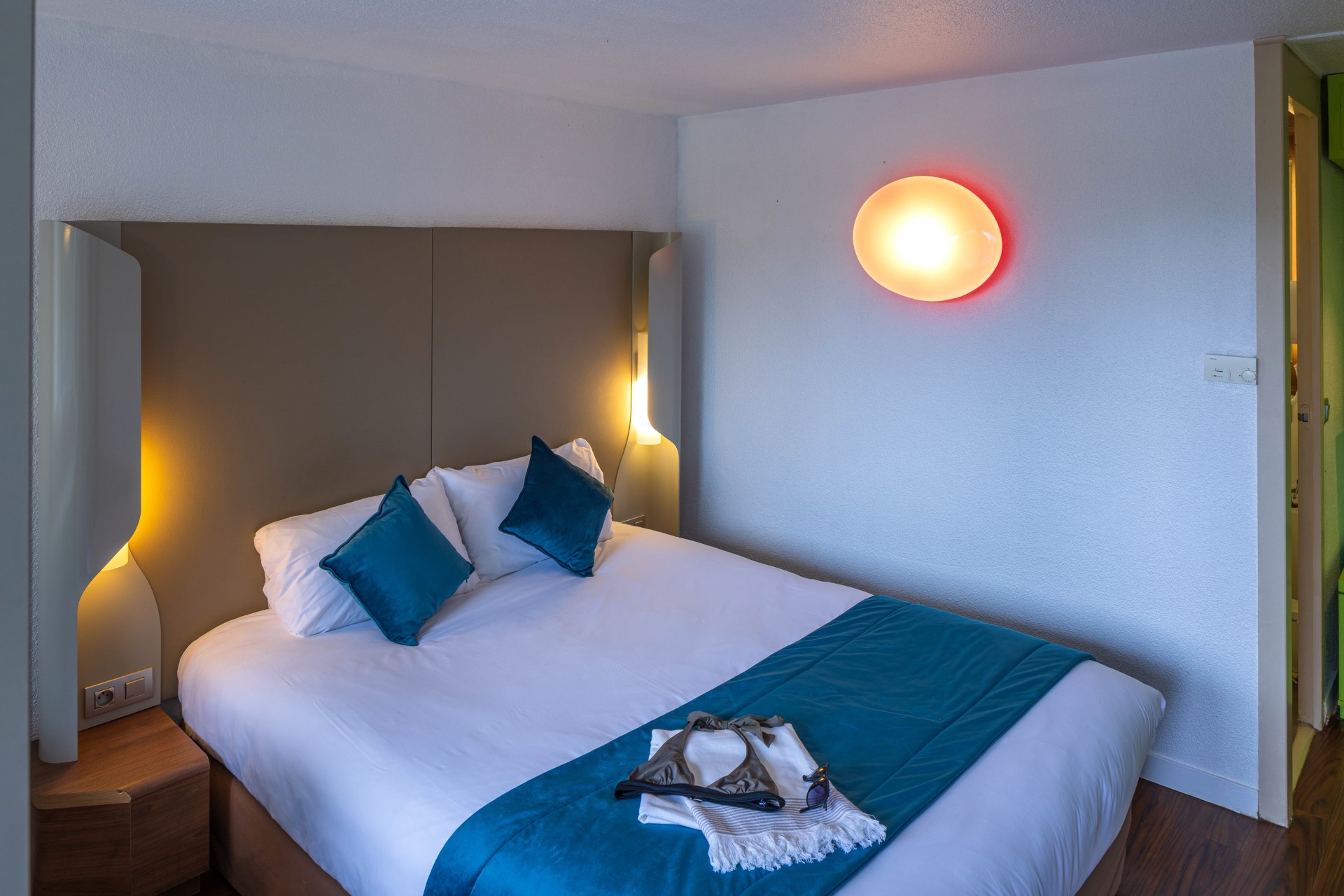 thumbnail_noemys arles - chambres - robert palomba 2 (10)