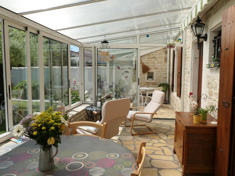 Véranda chambre dhôtes
