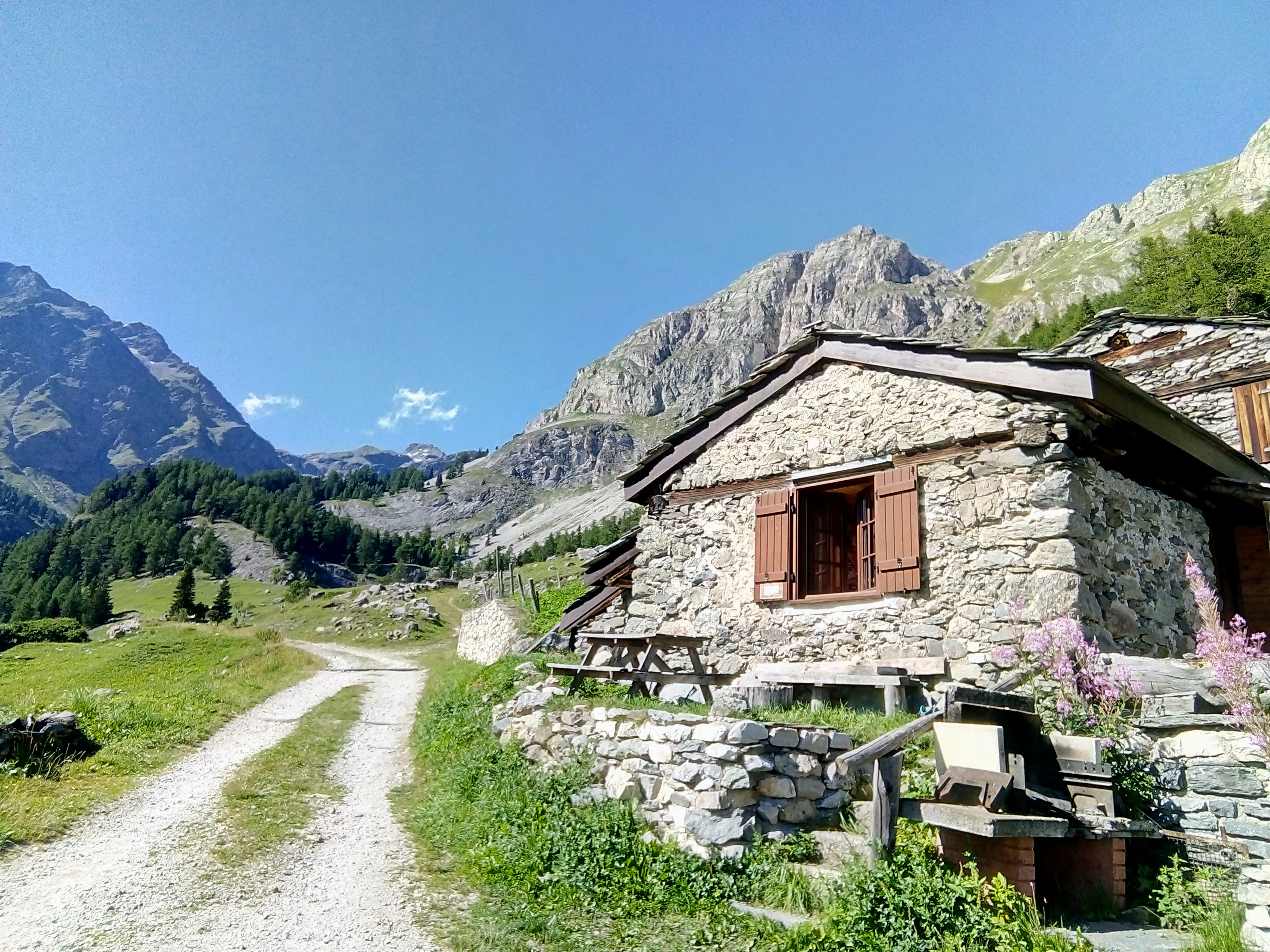 Rental of an alpine chalet in the Polset valley