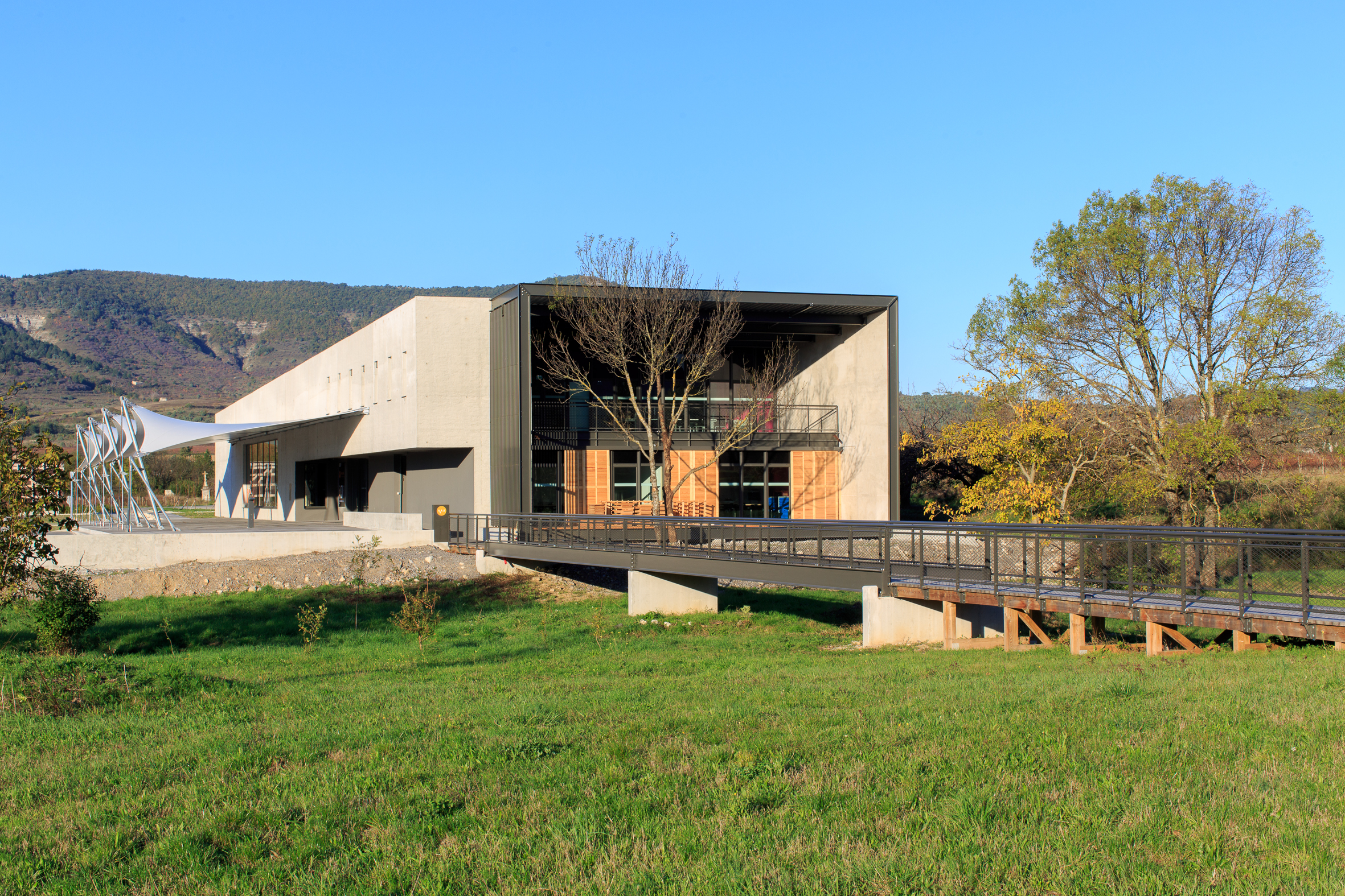 IMG_13114602_ MUSEAL ALBA LA ROMAINE ARDECHE 07.passerelle