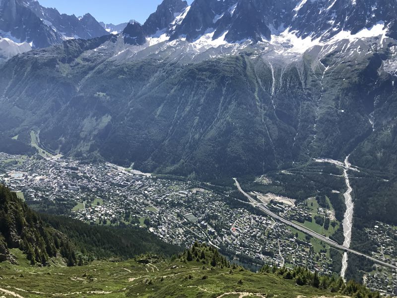 randonnée bel-lachat vue sur Chamonix
