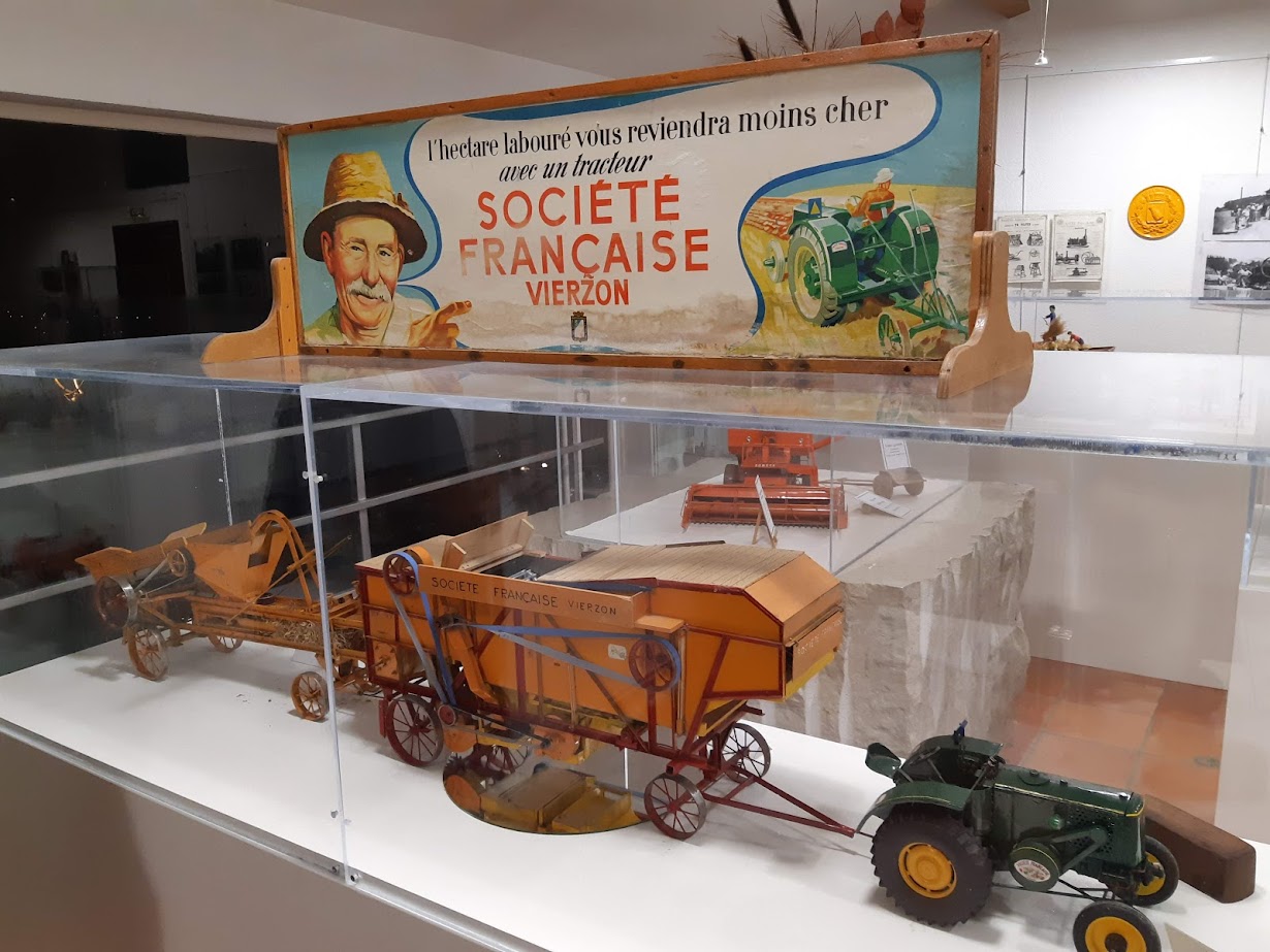 Visite de la maison du modélisme agricole_Rontalon