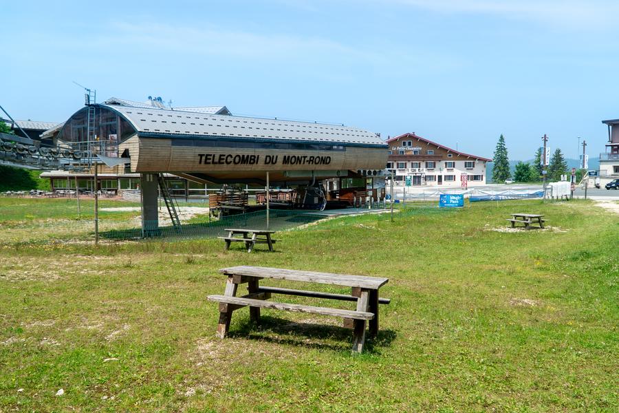 Aire de pique-nique_Col de la Faucille