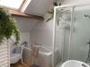 Salle de bain, douche lavabo et wc  Ⓒ Gîtes de France
