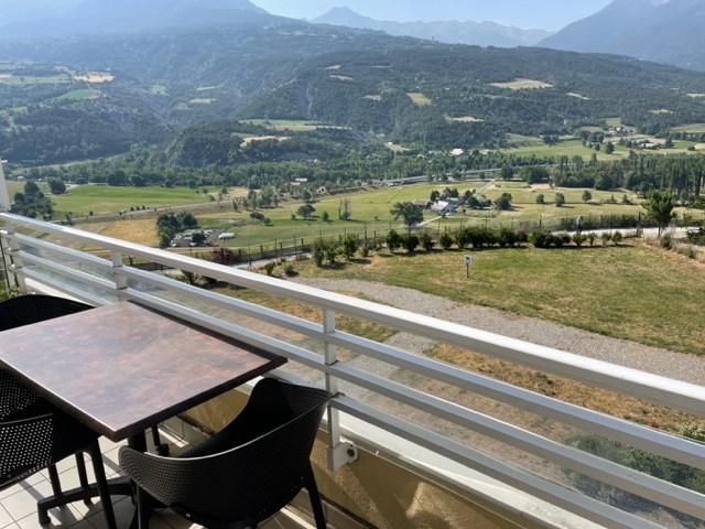 Balcon, Exposition Sud - La Tourmaline B EMBRUN