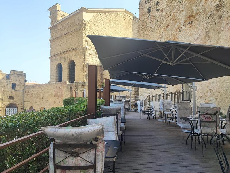 La Grotte d'Auguste_Orange