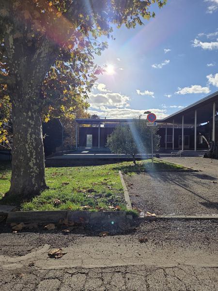 Parking_Saint-Jean-le-Centenier