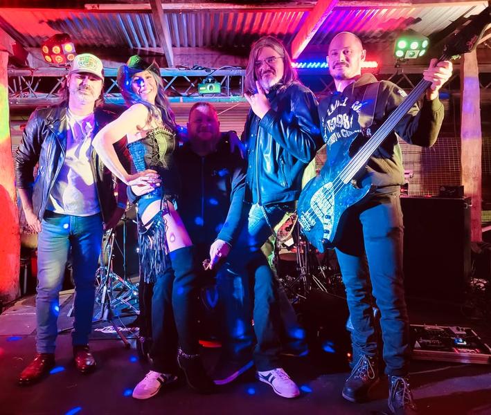 Soirée reprises 100% HARD ROCK avec THE RED DUST à L