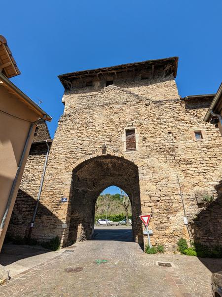 Crémieu, cité médiévale - Balcons du Dauphiné - Nord-Isère - à moins d'une heure de Lyon