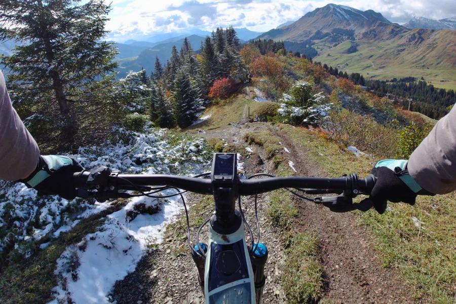 Séjour VTT électrique en itinérance du lac d'Annecy aux alpages des Aravis_Le Grand-Bornand