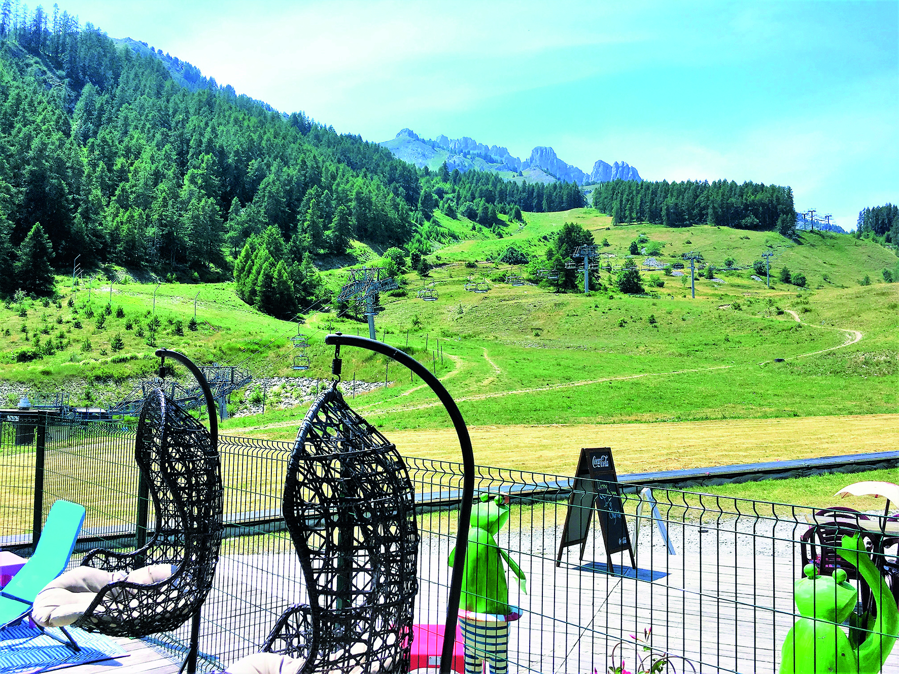 Terrasse - Hôtel Club Le Balcon des écrins RÉALLON