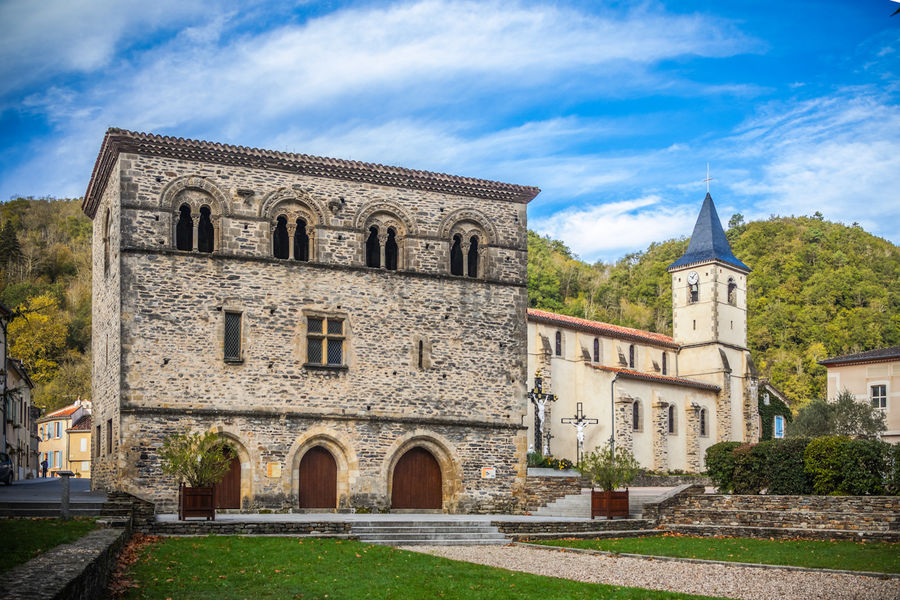 Visite estivale de Burlats la médiévale