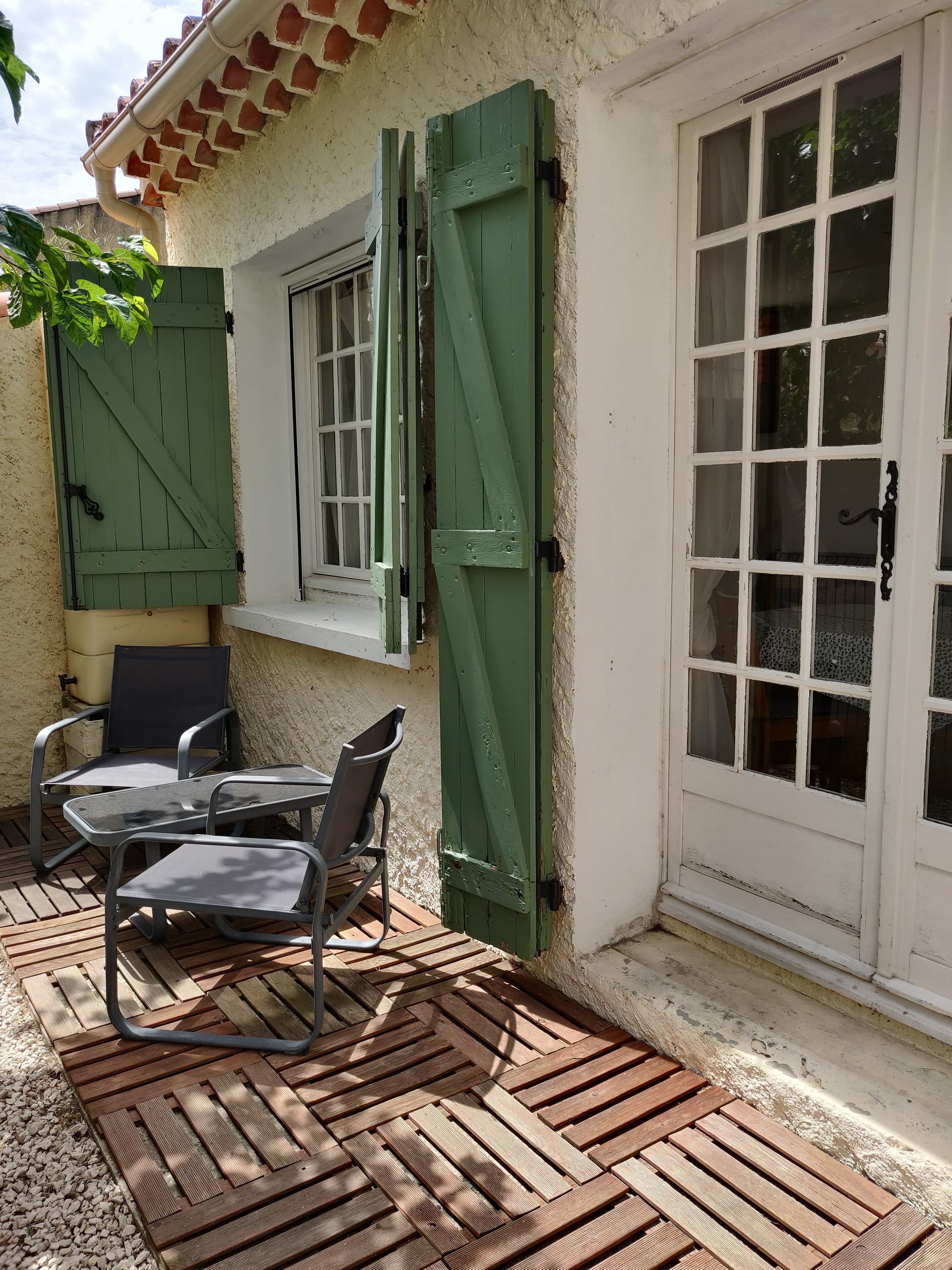 LA MAISONNETTE DE SAINT CHAMAS