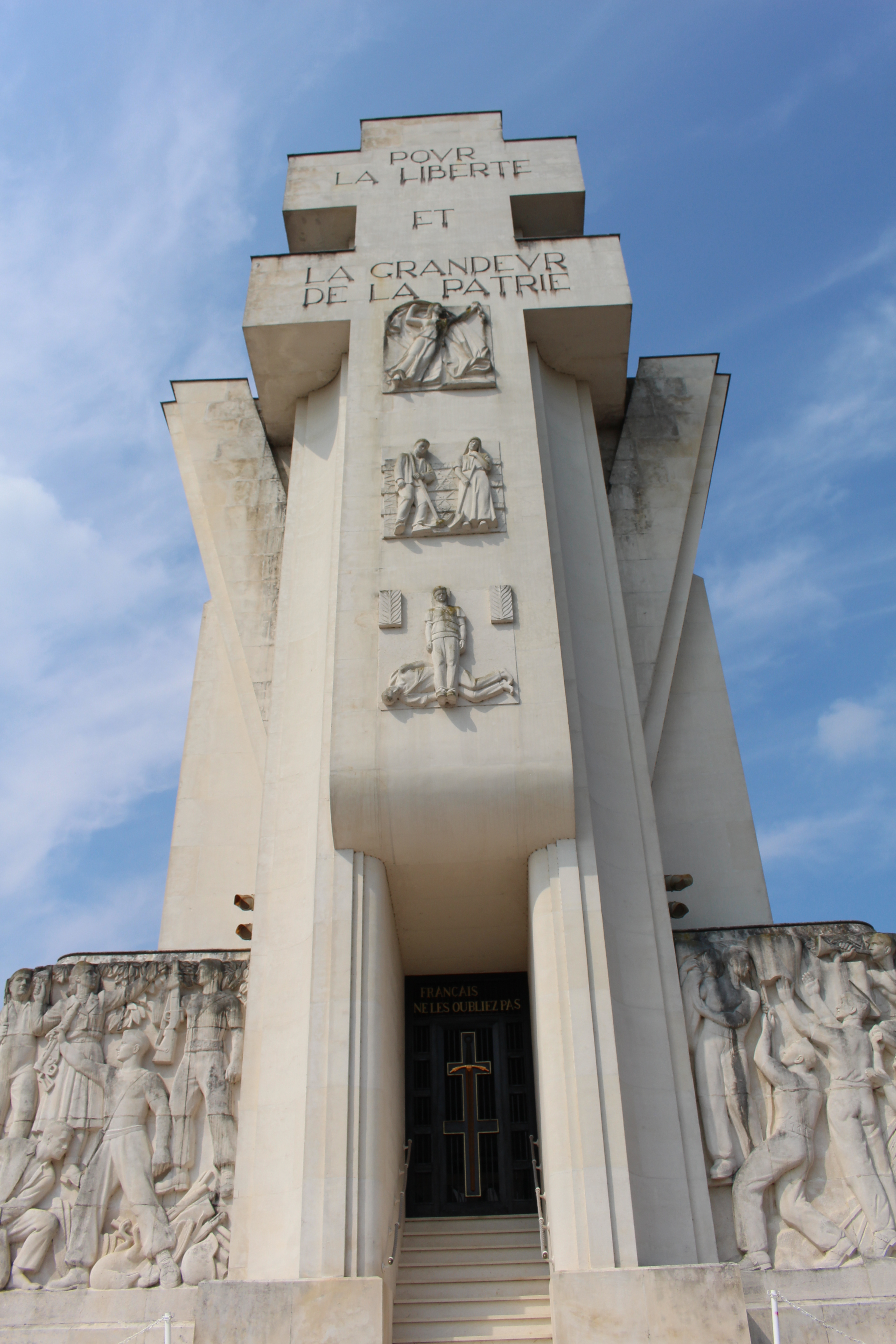 Chasseneuil sentier le mémorial