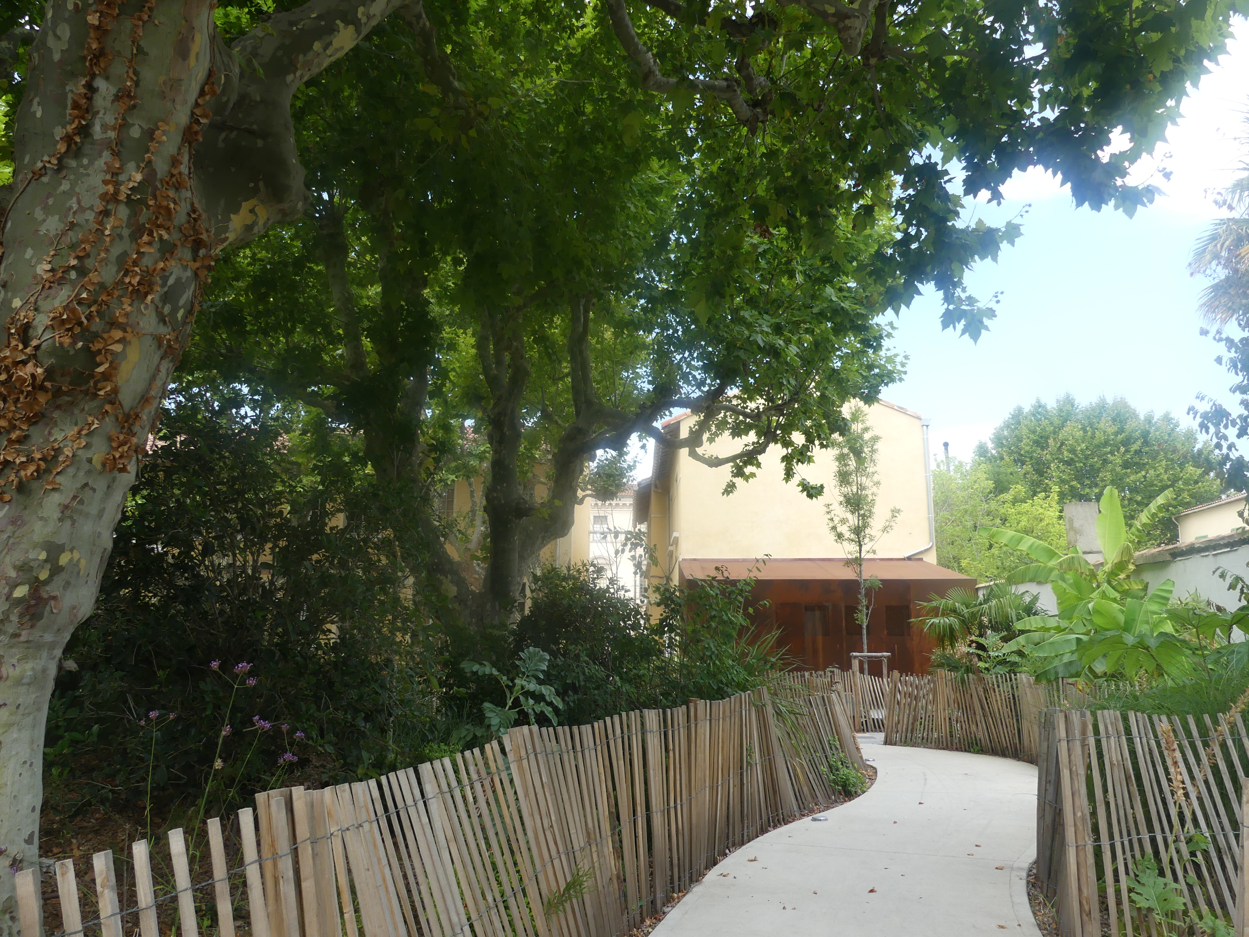 Jardin Salvador Dali, Marignane - photo 2