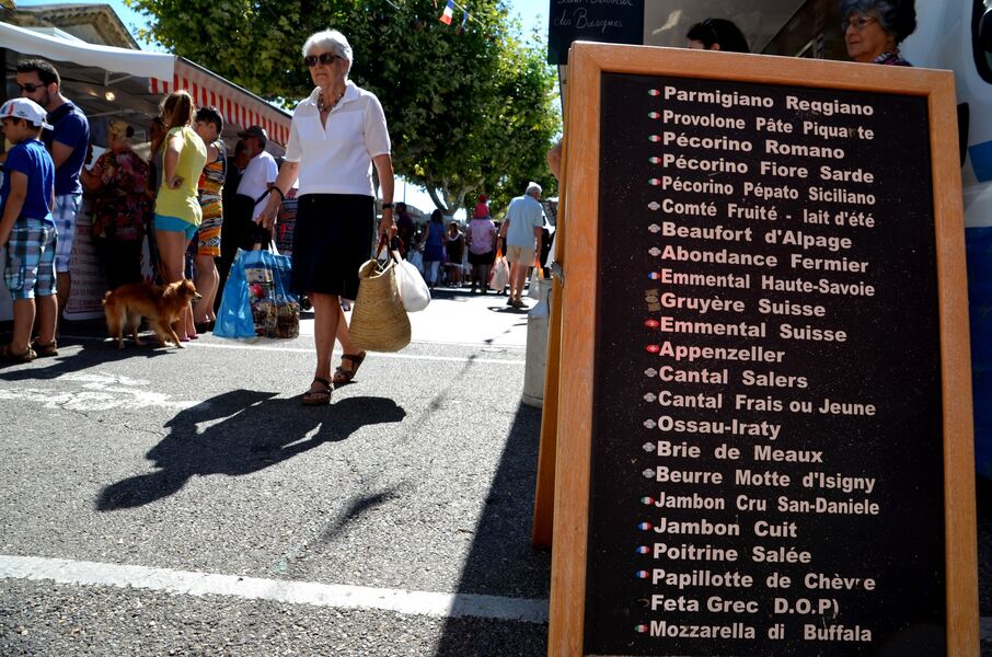 Marché de La Tour d'Aigues