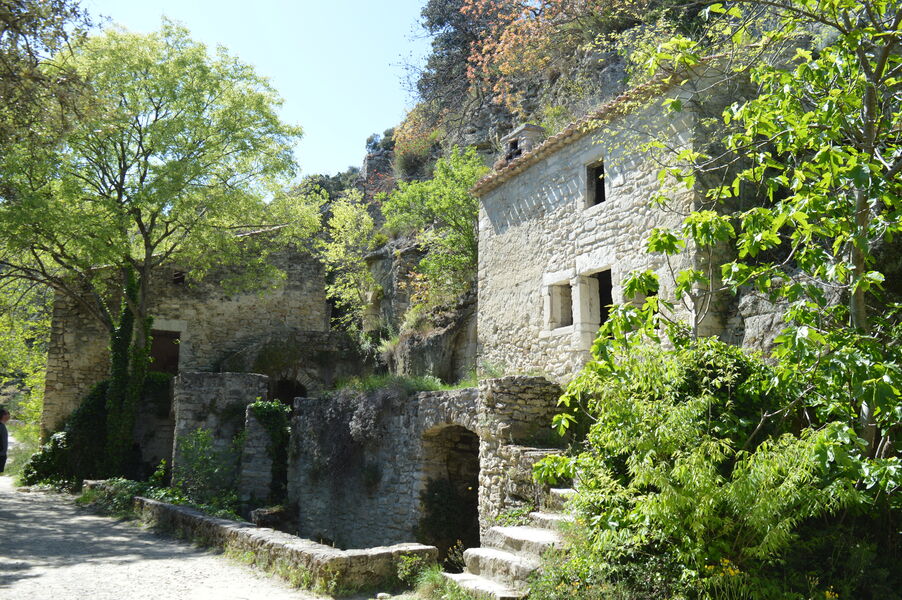 Village troglodytique de Barry