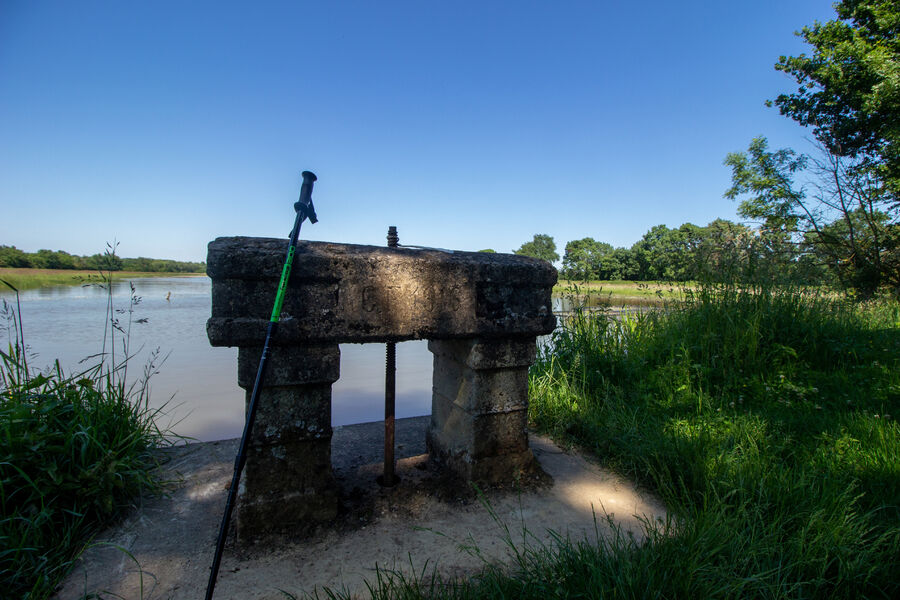 Sentier à Sainte Olive