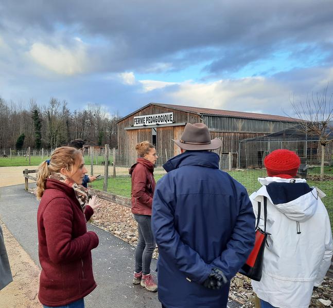 Visite de la ferme pédagogique et élevage d'autruches du Père Louis - Vézeronce-Curtin - Balcons du Dauphiné - Nord-Isère - à une heure de Lyon