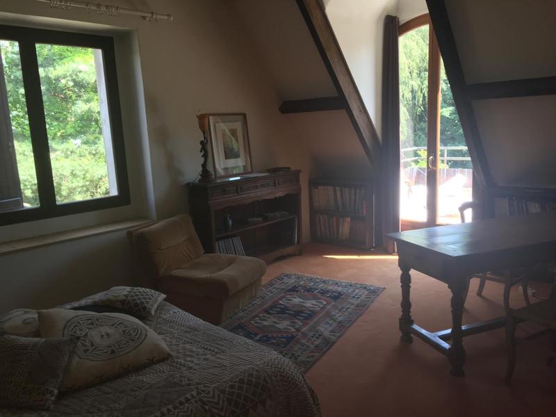 La chambre Est, Terrasse commune avec Chambres Bleu et Sud La chambre Est, Terrasse commune avec Chambres Bleu et Sud