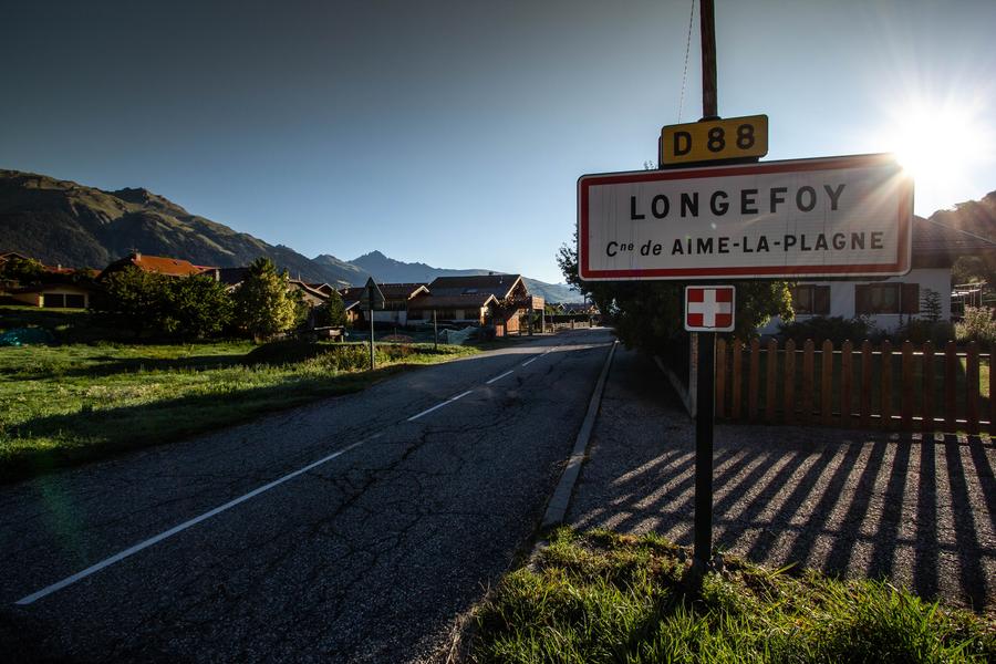 Longefoy : entrée du village