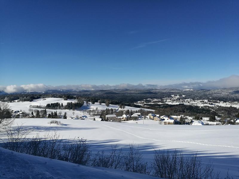 Giron 1000 station et village_Giron