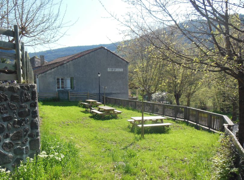 aire de pique-nique à