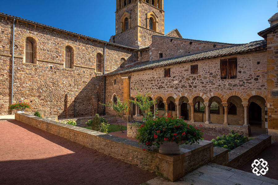 Musée le Prieuré à Salles-Arbuissonnas