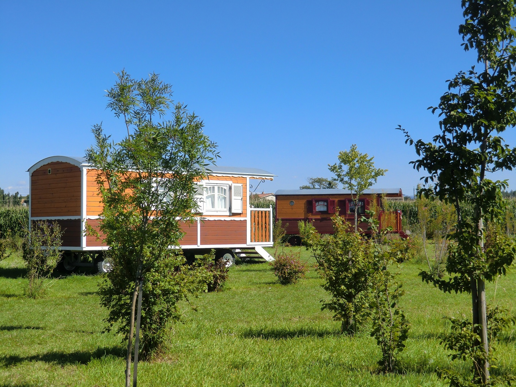 Aire de Camping-cars Ferme de l'Autruche Drômoise — photo 2