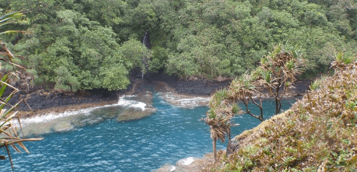 Tahiti Reva Trek