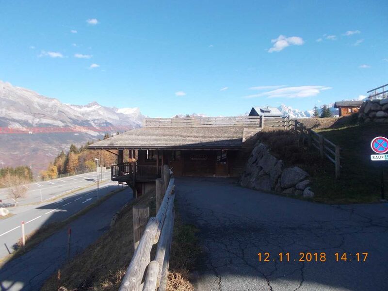 Salle hors sac Parking des Brons