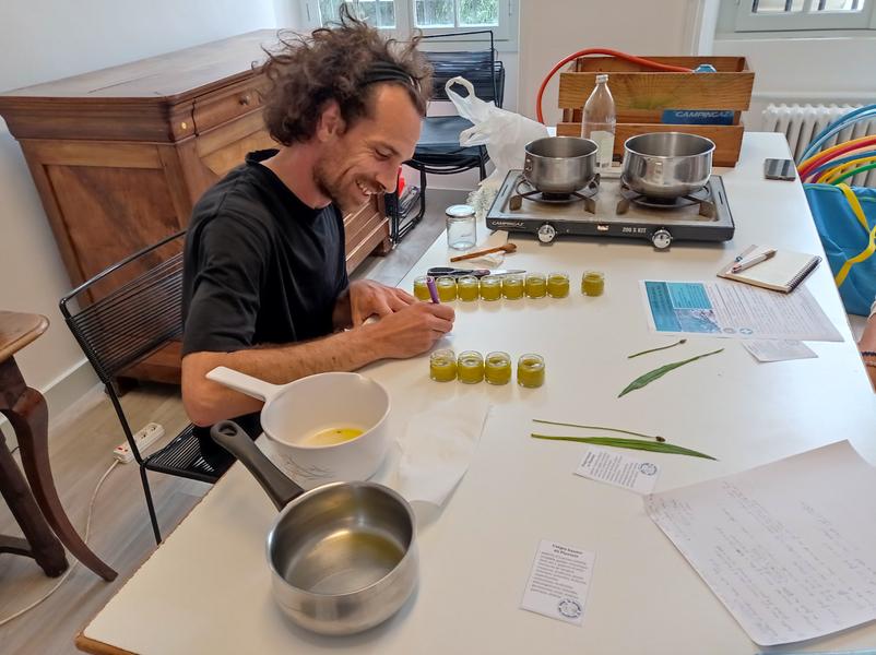 Atelier fabrication de dentifrice pour adulte aux Musées de Charlieu_Charlieu