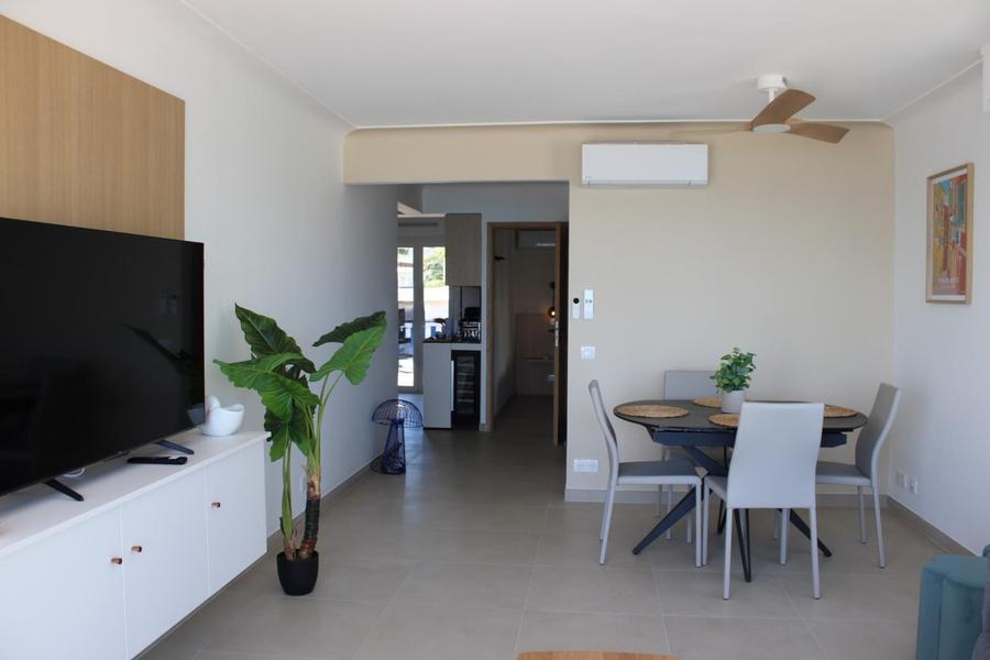 Gîte le Cormoran-Espace repas-Gîtes de France Alpes-Maritimes