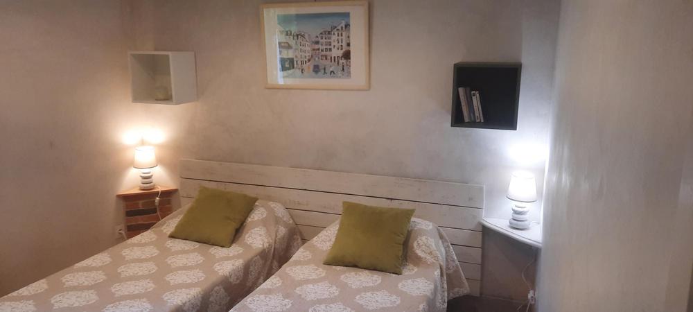 Chambre (lits 1 pers. jumelables) Gîte de la Colline - Olivier labellisé Gîtes de France Alpes-Maritimes à St Blaise