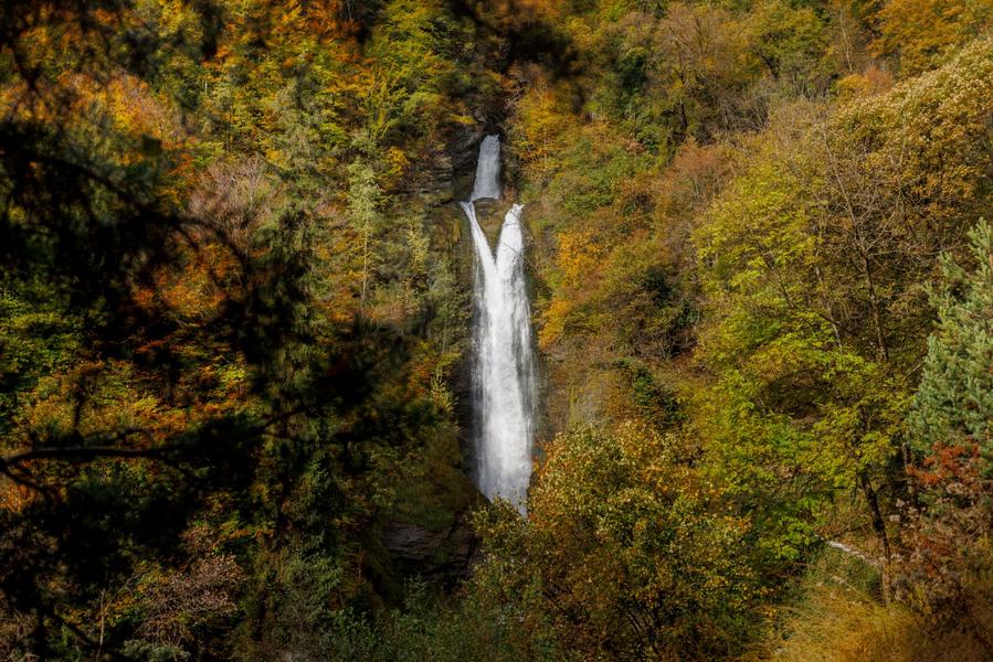 Boucle familiale autour de la Cascade de Chedde_Passy